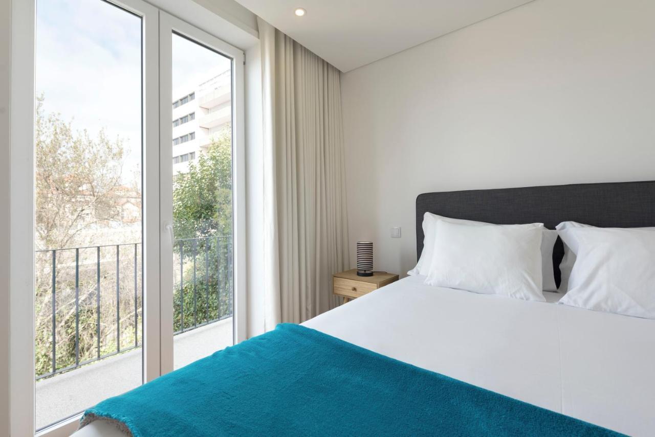 Lovelystay - Central Flat W/ Ac & Balcony OOporto Esterno foto